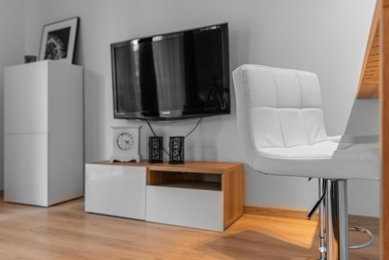 Apartamenty Homely Place Blisko Starego Rynku - Parking Poznań Exteriör bild